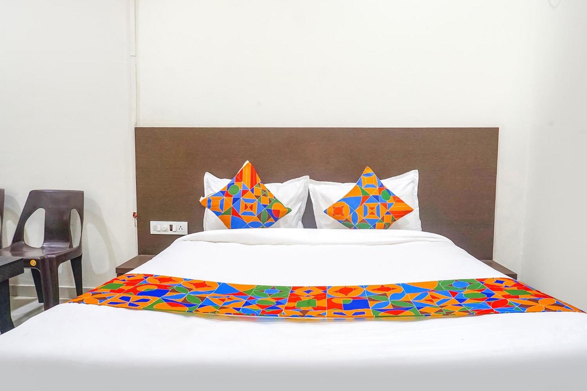 Fabhotel Om Sai - Nr Nashik Railway Station 외부 사진