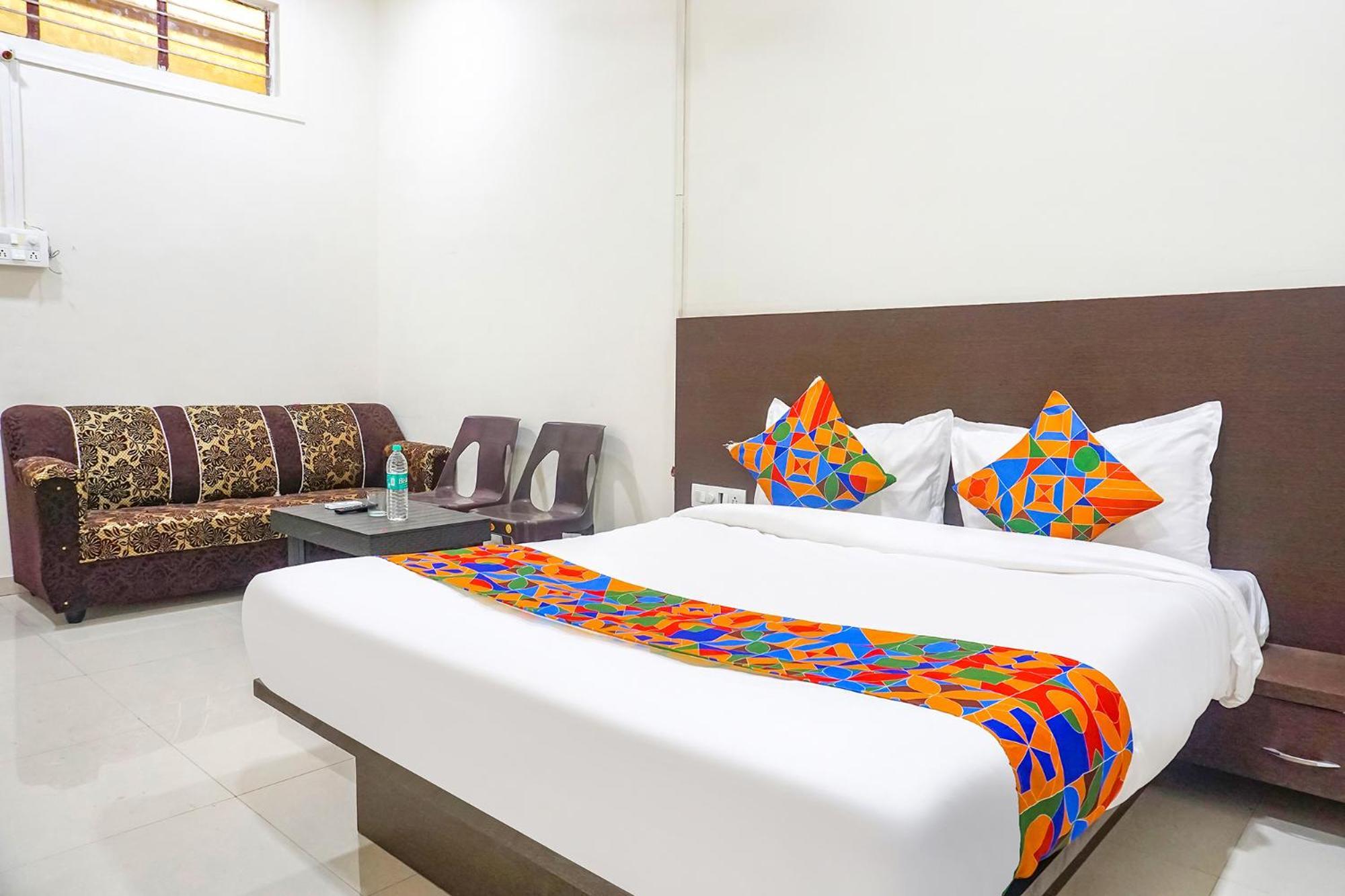 Fabhotel Om Sai - Nr Nashik Railway Station 외부 사진