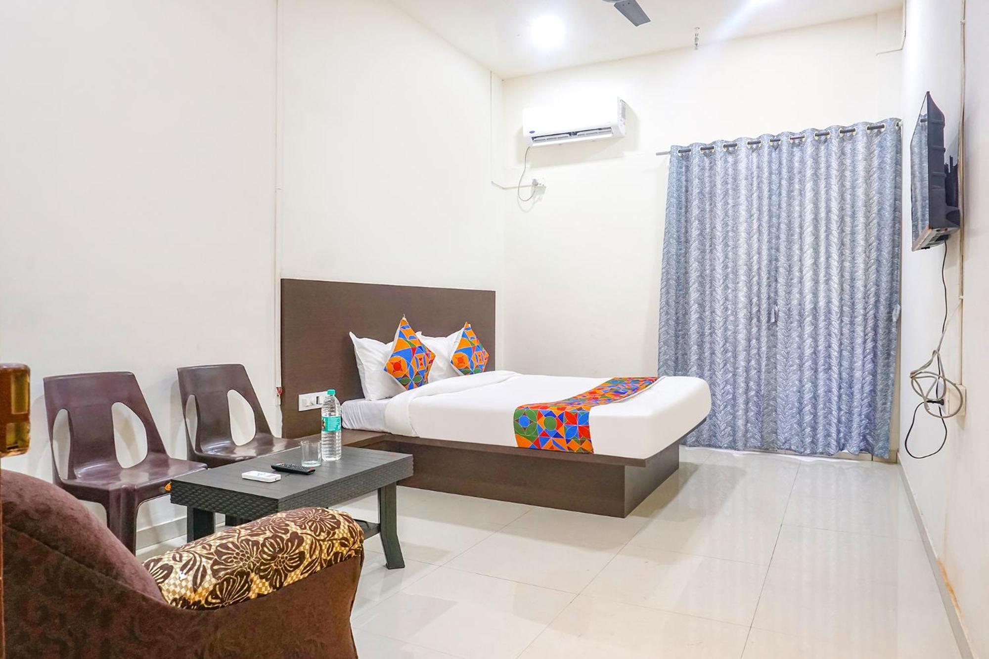 Fabhotel Om Sai - Nr Nashik Railway Station 외부 사진