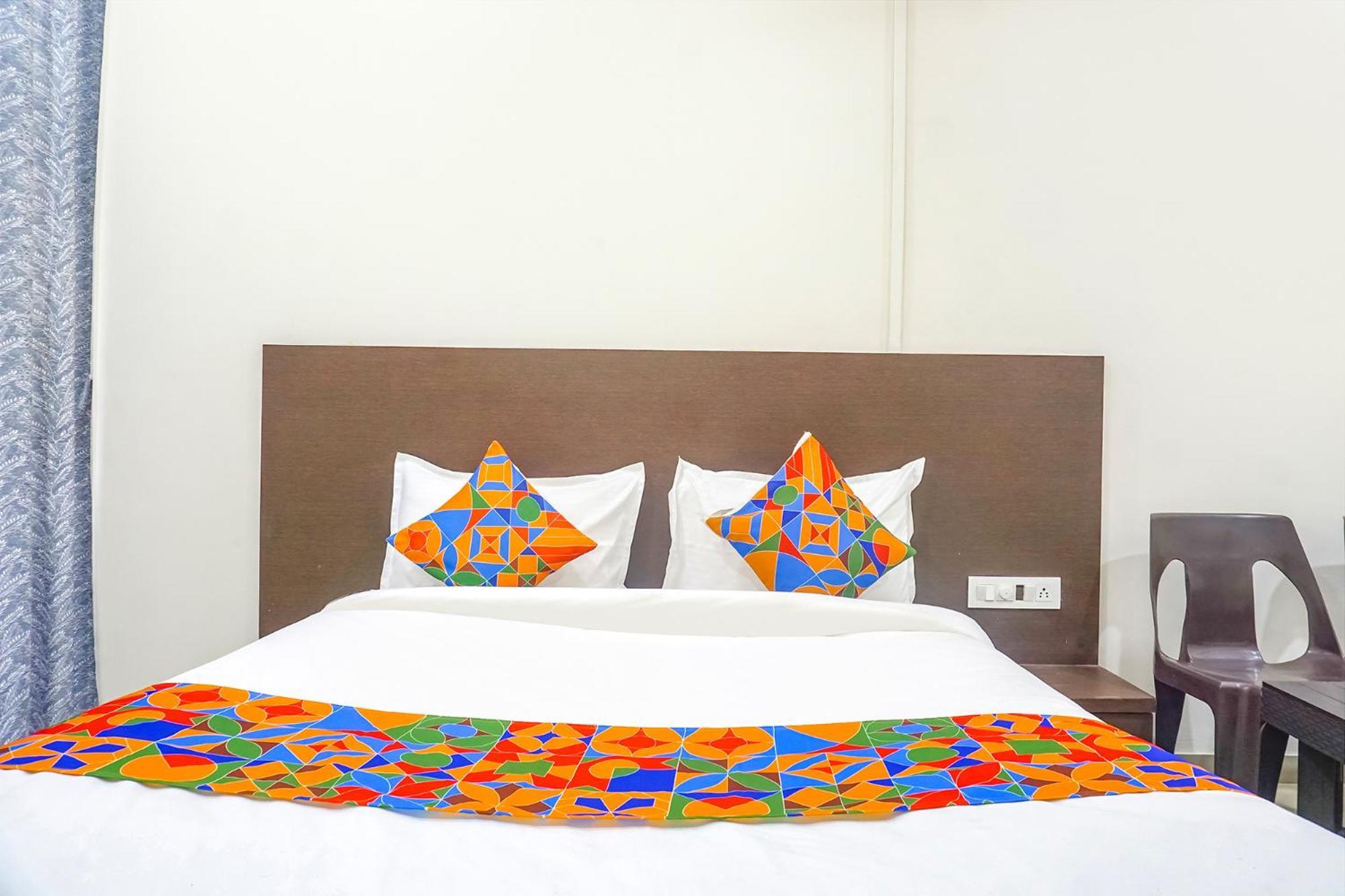 Fabhotel Om Sai - Nr Nashik Railway Station 외부 사진