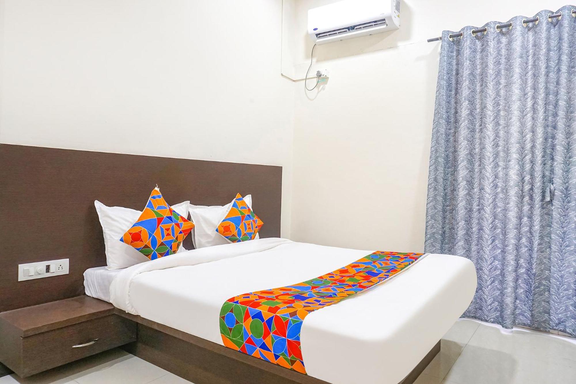 Fabhotel Om Sai - Nr Nashik Railway Station 외부 사진
